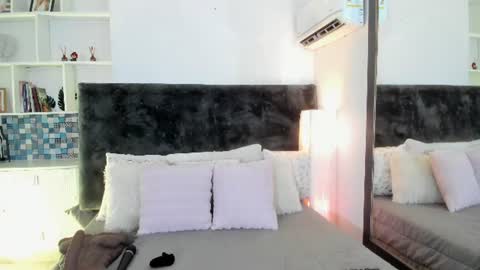 Snapshot of karla_gonzaless chatting on 07/10/26, 07:27 Karla Gonzaless online show from 07/10/26, 07:27