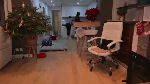 Carla Connor online show from 12/14/24, 05:25