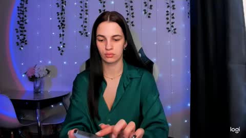 karla_lim online show from 02/05/25, 11:55