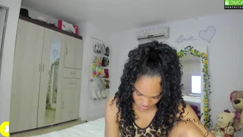 Snapshot of karla_santoro chatting on 02/28/25, 05:48 Karla Santoro online show from 02/28/25, 05:48