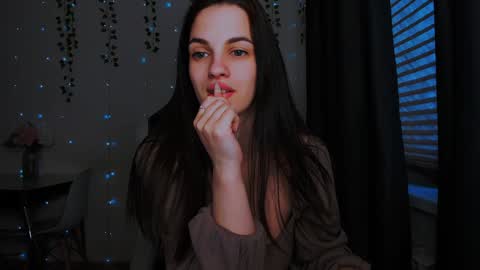 Snapshot of karla_sim chatting on 01/21/25, 12:50 Ask me online show from 01/21/25, 12:50