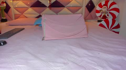 karolina  online show from 12/28/24, 09:31