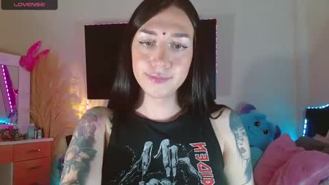 Snapshot of karla_zambrano chatting on 12/05/24, 03:37 karla online show from 12/05/24, 03:37