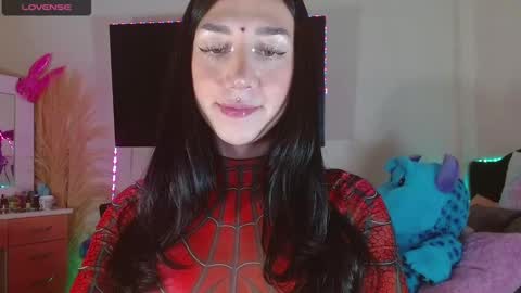 Snapshot of karla_zambrano chatting on 12/24/24, 11:55 karla online show from 12/24/24, 11:55