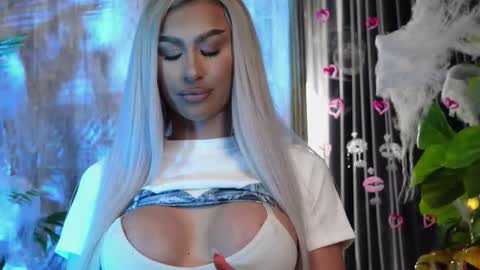 KarlaBart online show from 10/27/25, 08:13