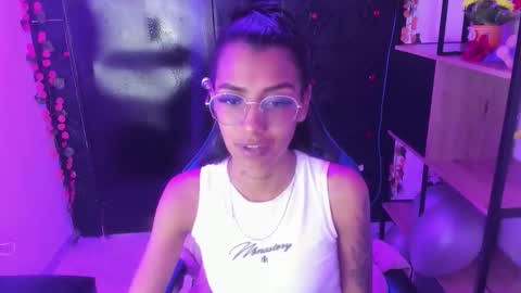 karlaslutskinny__ online show from 03/31/26, 08:42