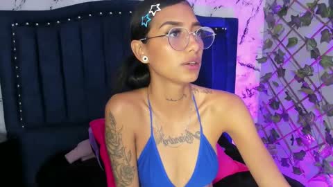 Snapshot of karlaslutskinny__ chatting on 05/27/26, 03:25 karlaslutskinny__ online show from 05/27/26, 03:25