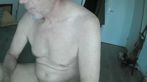 Karl online show from 01/11/25, 08:33