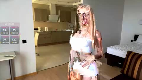 Olivia online show from 10/11/25, 10:25