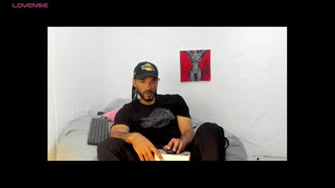Snapshot of karlmarley1 chatting on 04/02/26, 11:13 Karl online show from 04/02/26, 11:13