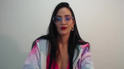 Snapshot of karlota_hank chatting on 12/26/24, 04:10 Karlis online show from 12/26/24, 04:10