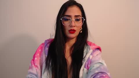 Snapshot of karlota_hank chatting on 12/27/24, 09:17 Karlis online show from 12/27/24, 09:17