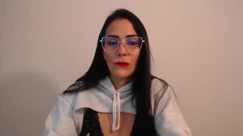 Snapshot of karlota_hank chatting on 12/29/24, 11:39 Karlis online show from 12/29/24, 11:39