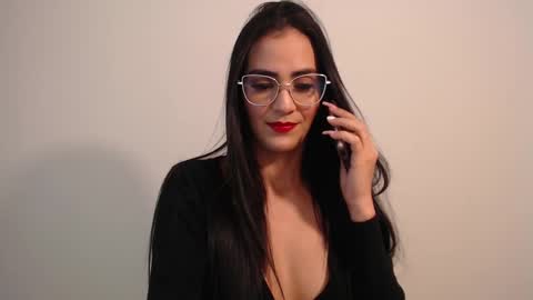 Snapshot of karlota_hank chatting on 01/09/25, 02:01 Karlis online show from 01/09/25, 02:01