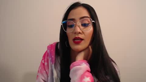 Snapshot of karlota_hank chatting on 01/18/25, 05:10 Karlis online show from 01/18/25, 05:10