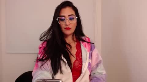 Snapshot of karlota_hank chatting on 01/29/25, 06:43 Karlis online show from 01/29/25, 06:43