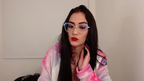 Snapshot of karlota_hank chatting on 02/06/25, 05:25 Karlis online show from 02/06/25, 05:25