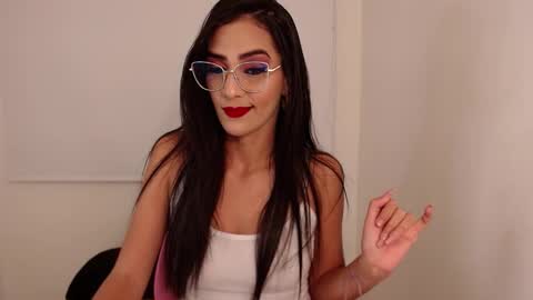 Snapshot of karlota_hank chatting on 02/27/25, 07:23 Karlis online show from 02/27/25, 07:23