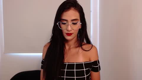 Snapshot of karlota_hank chatting on 02/28/25, 10:06 Karlis online show from 02/28/25, 10:06