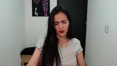 Snapshot of karlota_hank chatting on 11/05/25, 12:10 Karlis online show from 11/05/25, 12:10