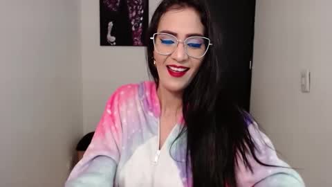 Snapshot of karlota_hank chatting on 11/20/25, 04:45 Karlis online show from 11/20/25, 04:45