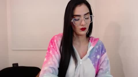 Snapshot of karlota_hank chatting on 12/04/25, 05:17 Karlis online show from 12/04/25, 05:17