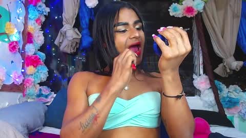 KARLY.  online show from 01/18/25, 08:20