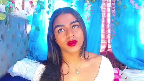 Snapshot of karly_coffe chatting on 04/30/26, 11:49 KARLY. online show from 04/30/26, 11:49