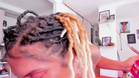 Karlye online show from 12/05/25, 03:41