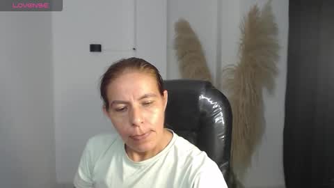 KARLYE online show from 01/12/26, 04:29