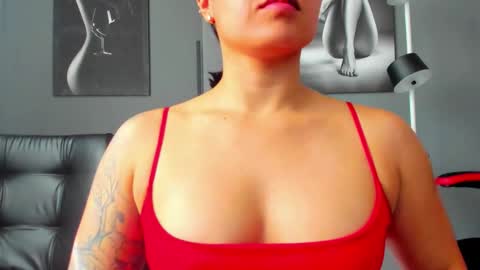   online show from 10/30/25, 02:18