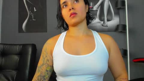   online show from 05/11/26, 07:22
