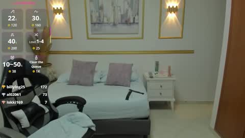 karlyy_ online show from 10/18/25, 07:47