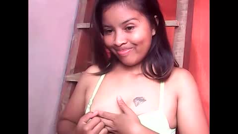 Snapshot of karmellah chatting on 02/15/26, 07:51 Karmellah online show from 02/15/26, 07:51