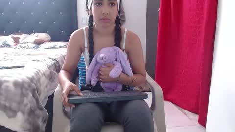 Independent model online show from 02/23/25, 06:56