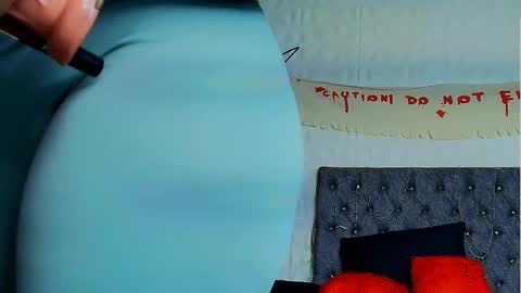 karol dl online show from 10/19/25, 10:05