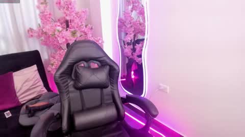 karol online show from 03/18/26, 08:56