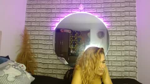 Karol labichota online show from 12/27/24, 03:09