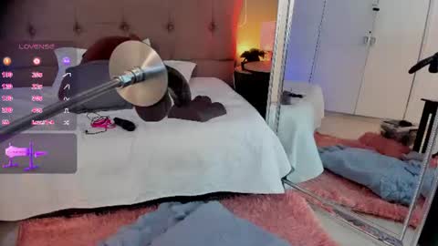 KAROL  online show from 06/17/26, 03:53