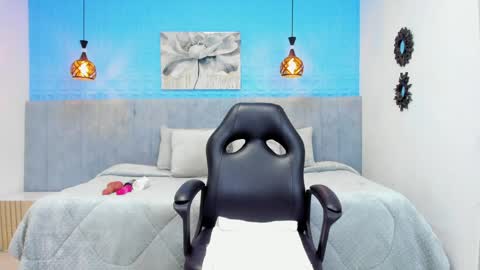 katalina online show from 04/09/26, 10:20