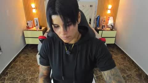 Karol and Luna online show from 12/13/25, 07:53