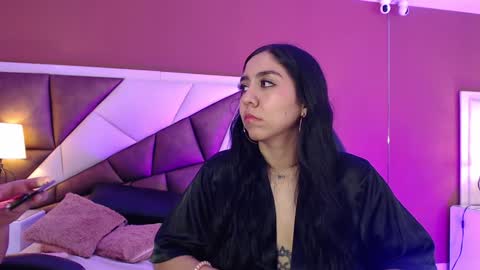 Snapshot of karolandmichel chatting on 12/29/24, 04:08 Karol and Michel online show from 12/29/24, 04:08