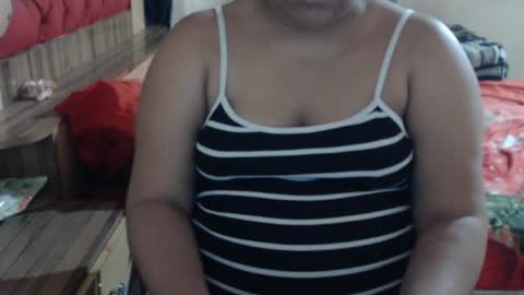 karolbb21 online show from 04/03/26, 11:14