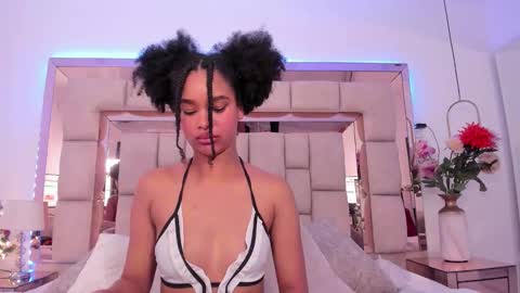 Karol  online show from 12/20/25, 06:04