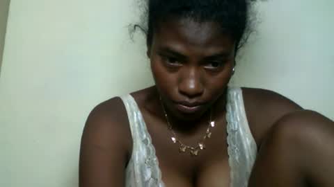 karoliee online show from 04/15/26, 07:58