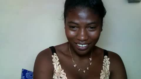 karoliee online show from 04/17/26, 07:44