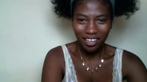 karoliee online show from 04/20/26, 06:38