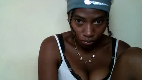 karoliee online show from 04/24/26, 06:38