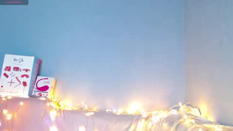 Kira online show from 01/30/25, 06:24