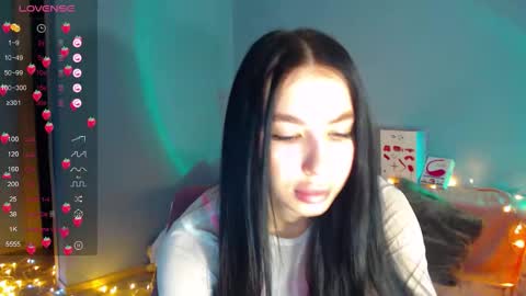 Kira online show from 09/16/25, 02:23